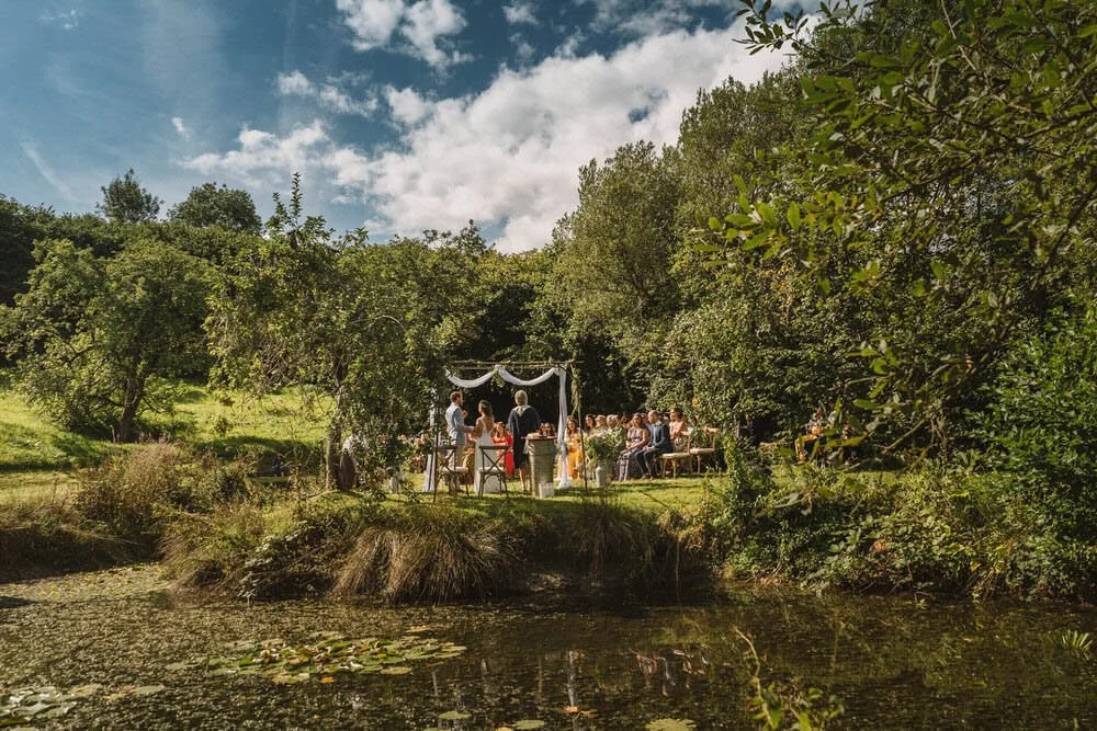 Wide view of outdoor ceremony at Anrán wedding