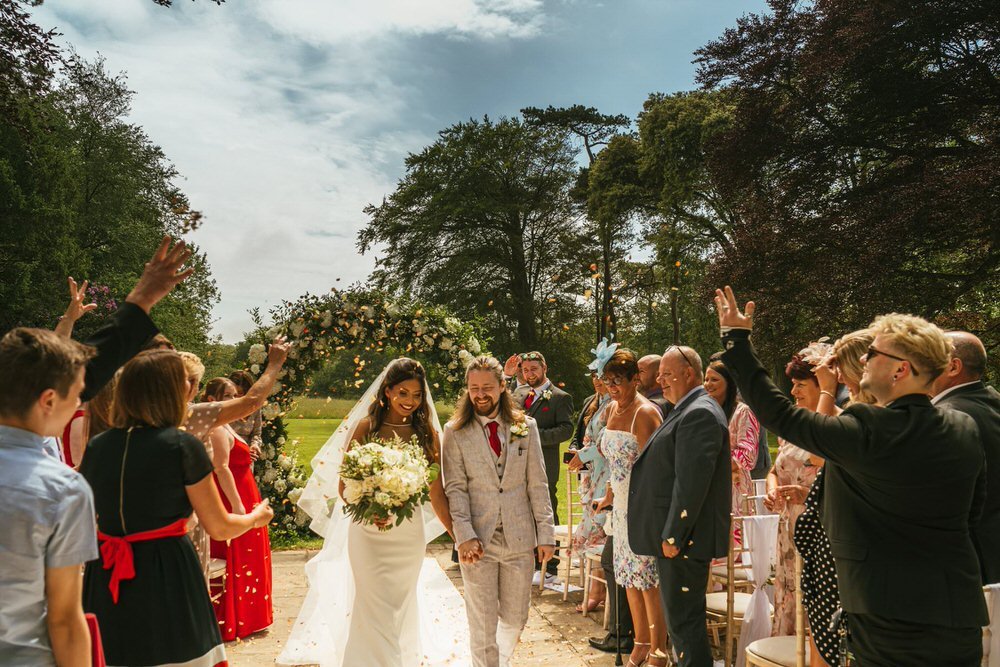 Fairyhill-wedding-photographer-oldwalls-collection-flashbulb-videographer-281329.jpg