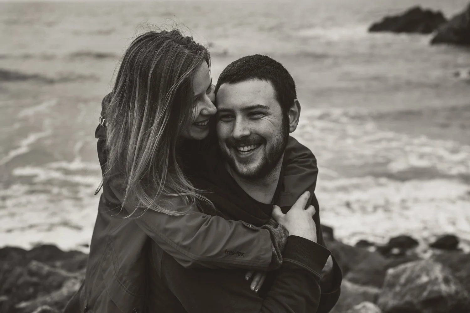 Pre-wedding-photo-black-white- (14).jpg