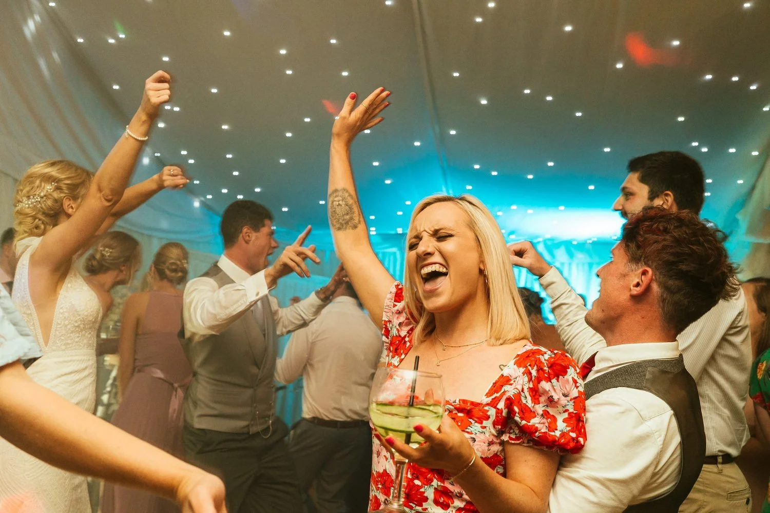 Ocean View wedding photos + videographer highlights,Swansea.