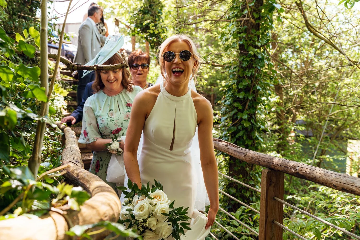 bride arrival Ceridwen