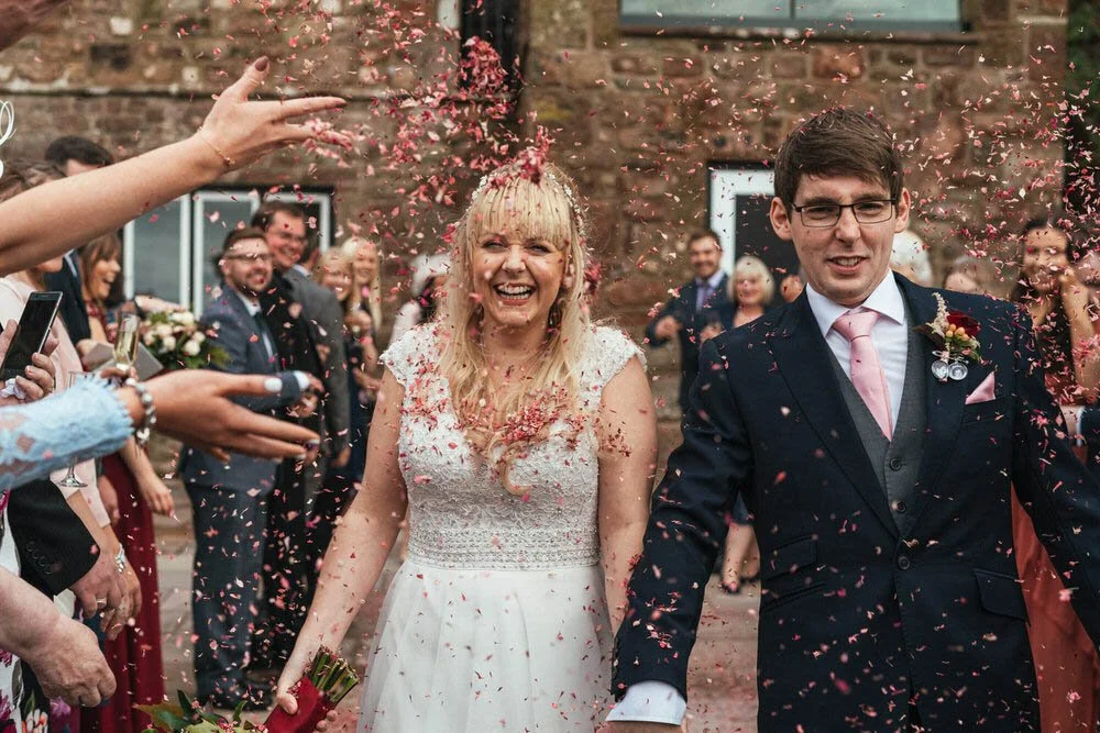 Caer-llan-monmouth-wedding-photos-0125.jpg