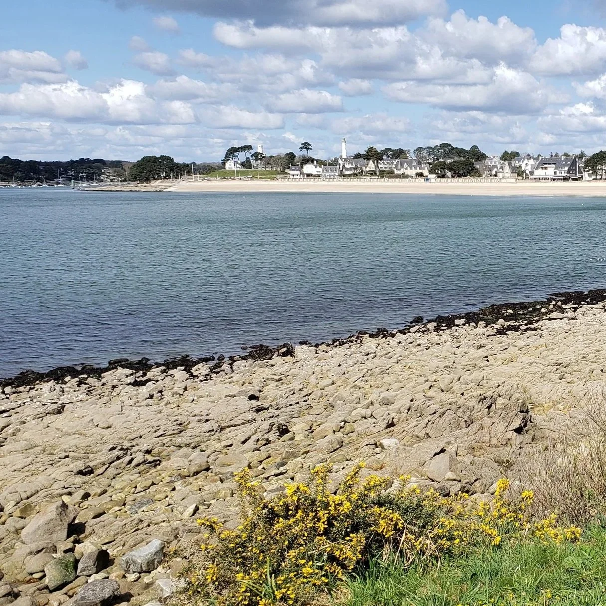 Golden sand of Plage du Trez beach in Bénodet, Brittany, France