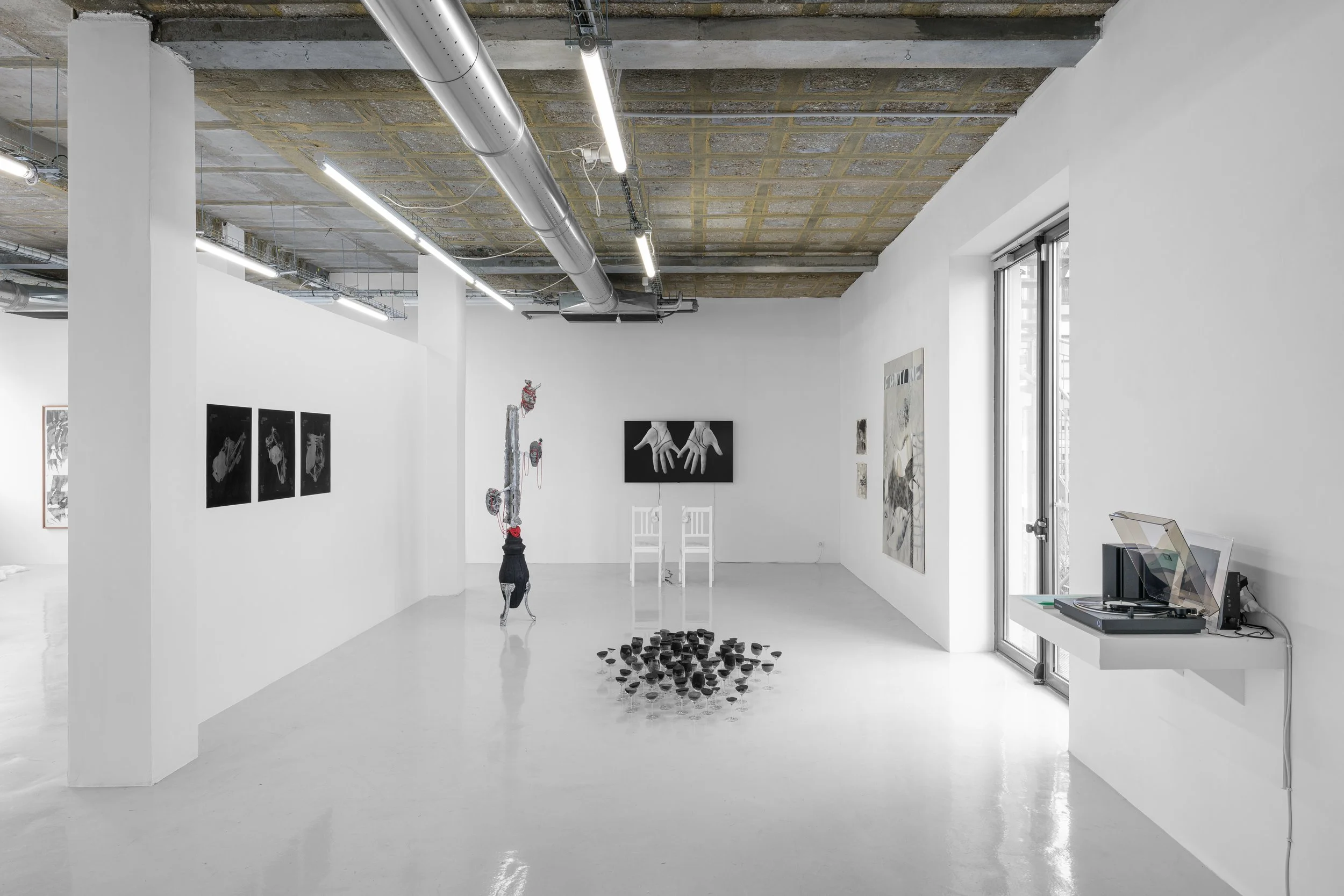 https://www.airdeparis.com/exhibitions.htm