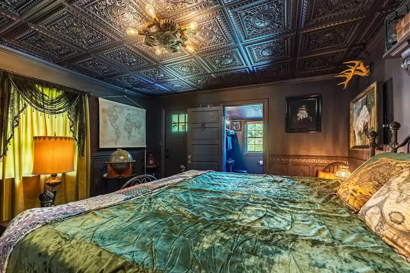 master-bed-bath.jpg