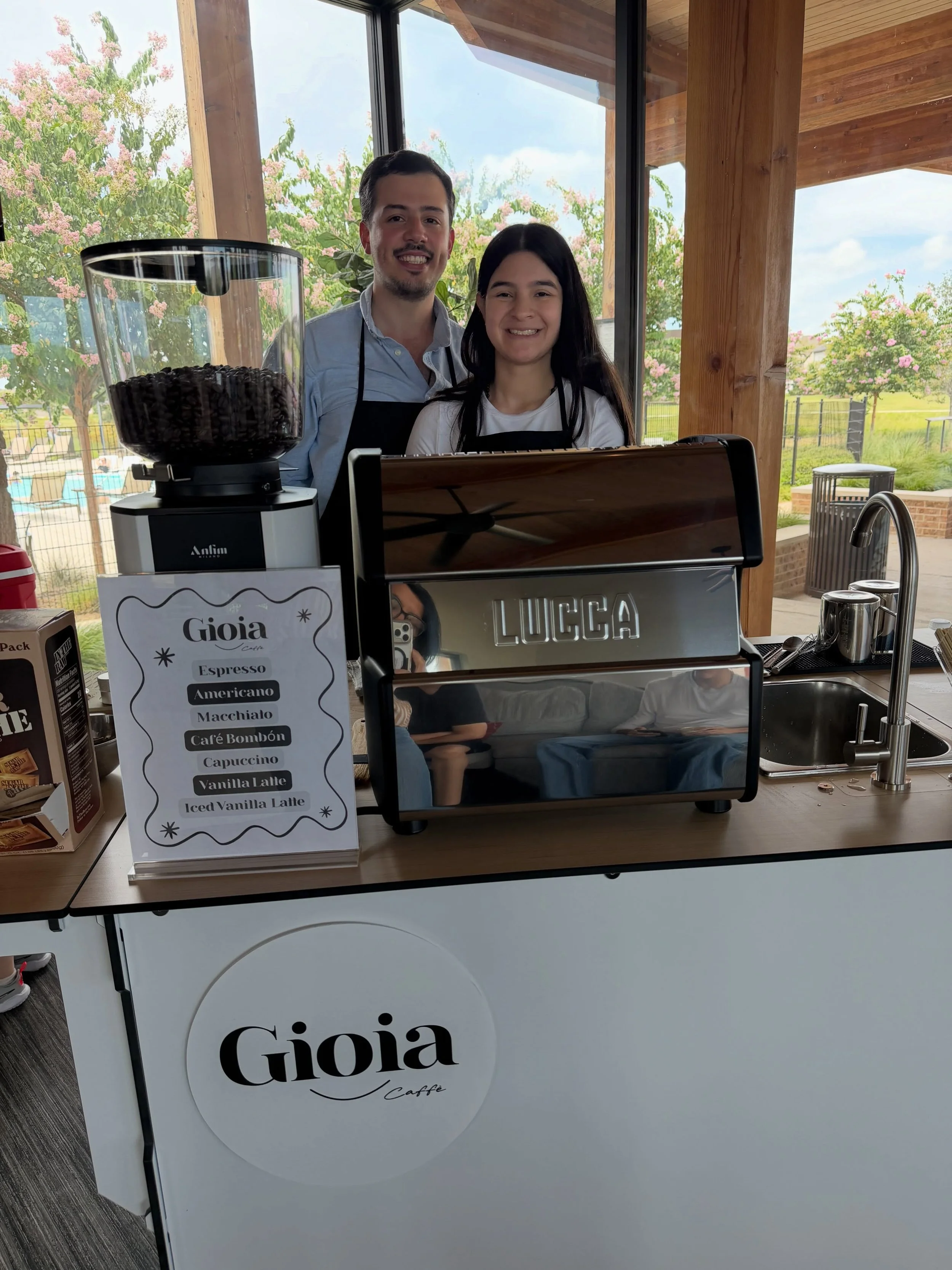 Thank you everyone for coming to our launch party!
We had a great morning full of caffeine ❤️☕️ 
Comment below, what was your favorite drink?

#cheers #coffeecart #party #events #houston