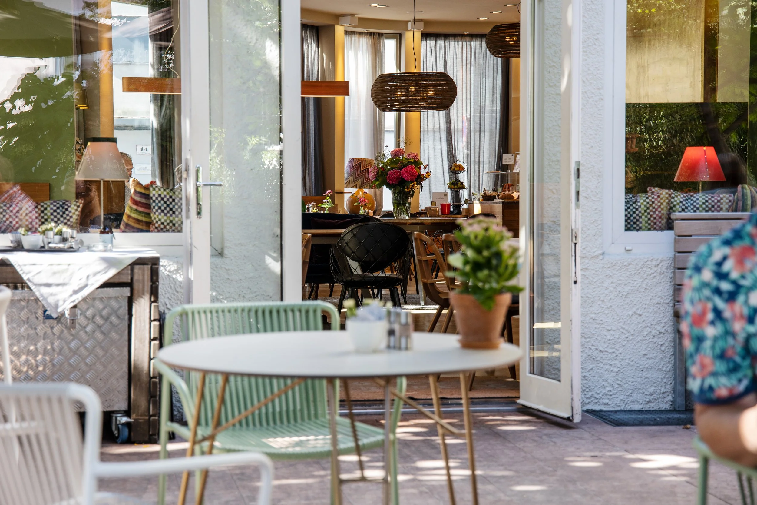 Restaurant og terrasse på Hotel & Villa Auersperg i Salzburg med afslappet atmosfære