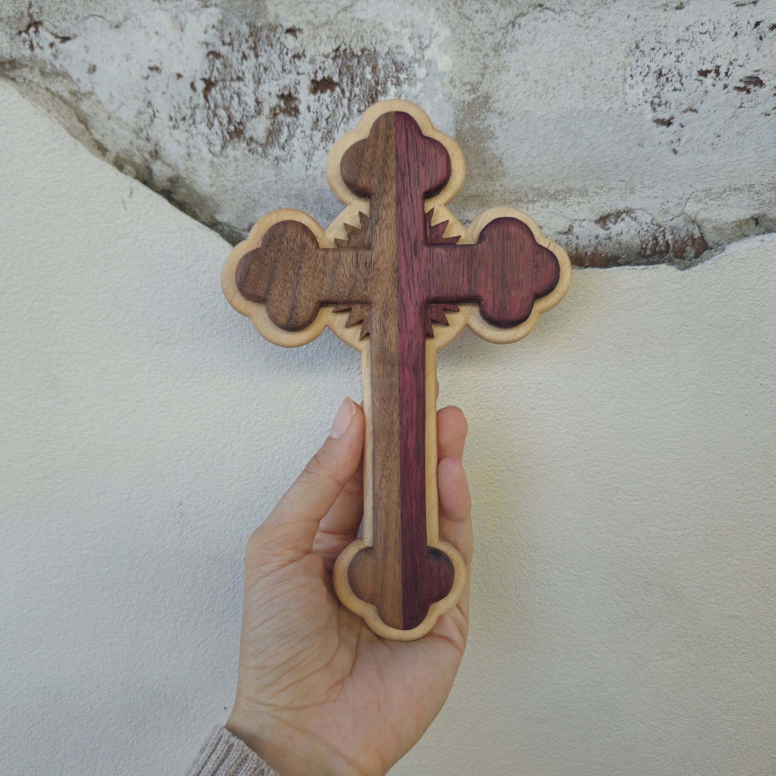 Daniel the Lion Wall Cross