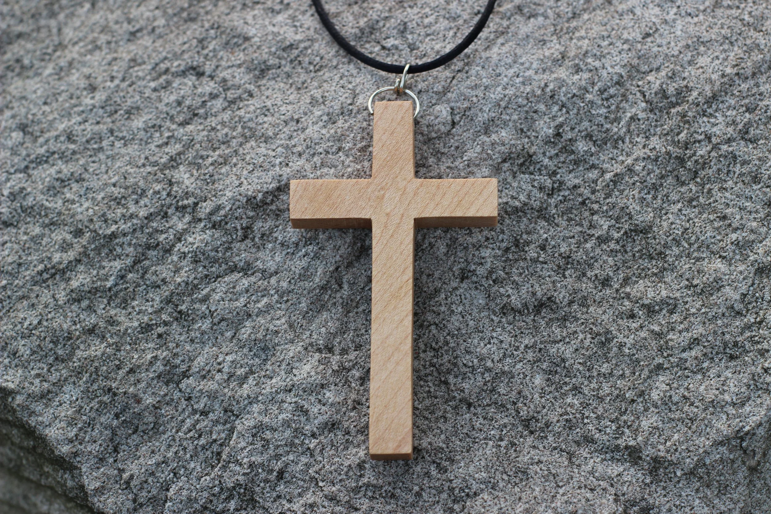 Cubit the Large Strung Cross