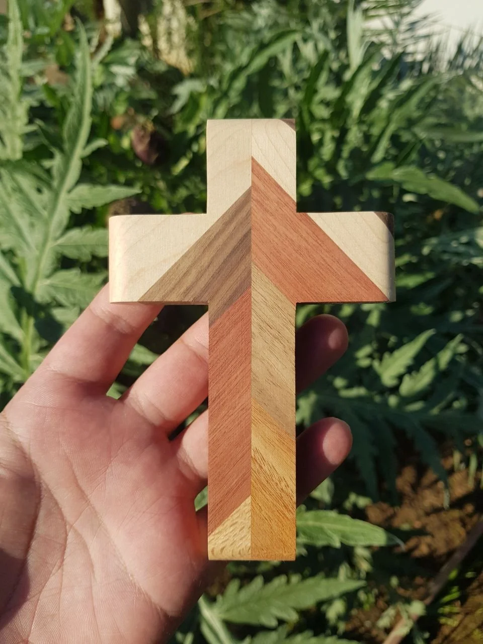 rock maple black walnut jarrah purple heart oak rounded ends wall cross multi toned chevron.jpg