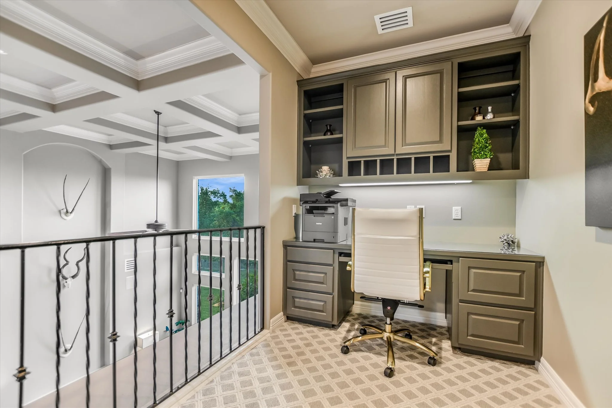 22-Upstaird Landing Nook.jpg