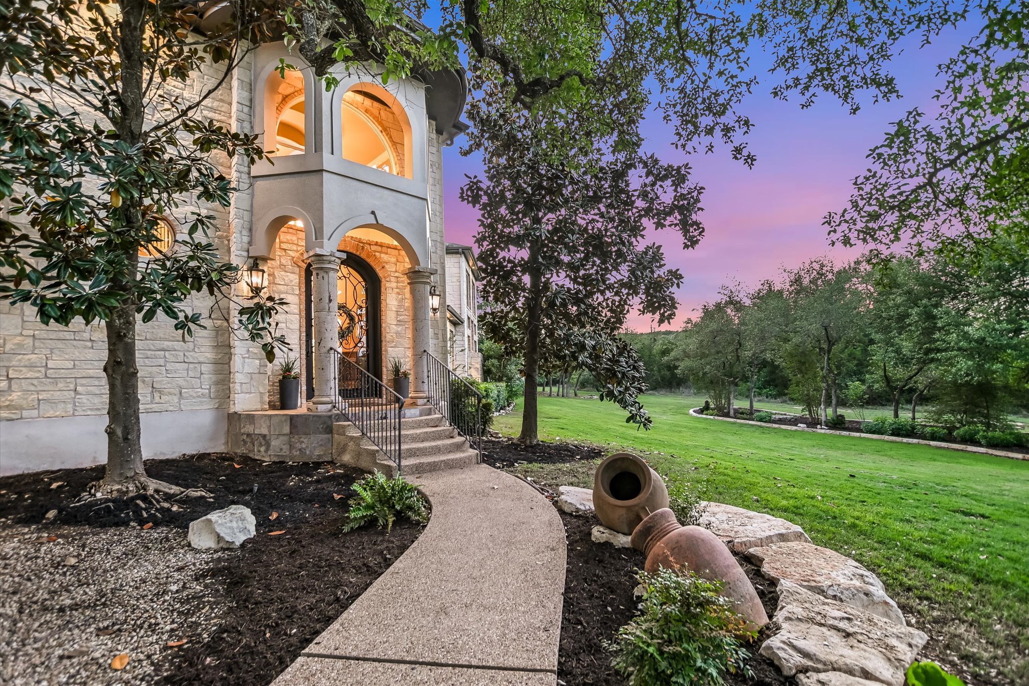 06-Entry Twilight.jpg