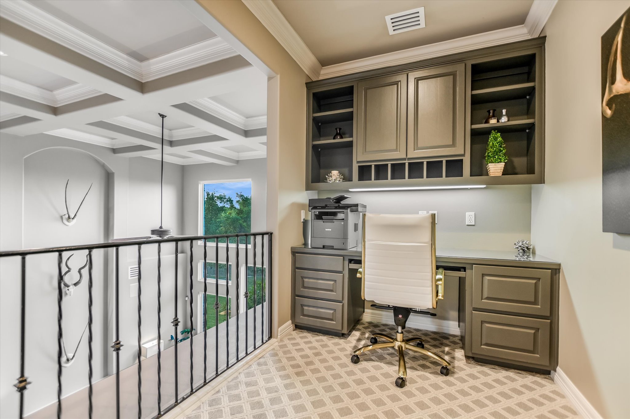 22-Upstaird Landing Nook.jpg