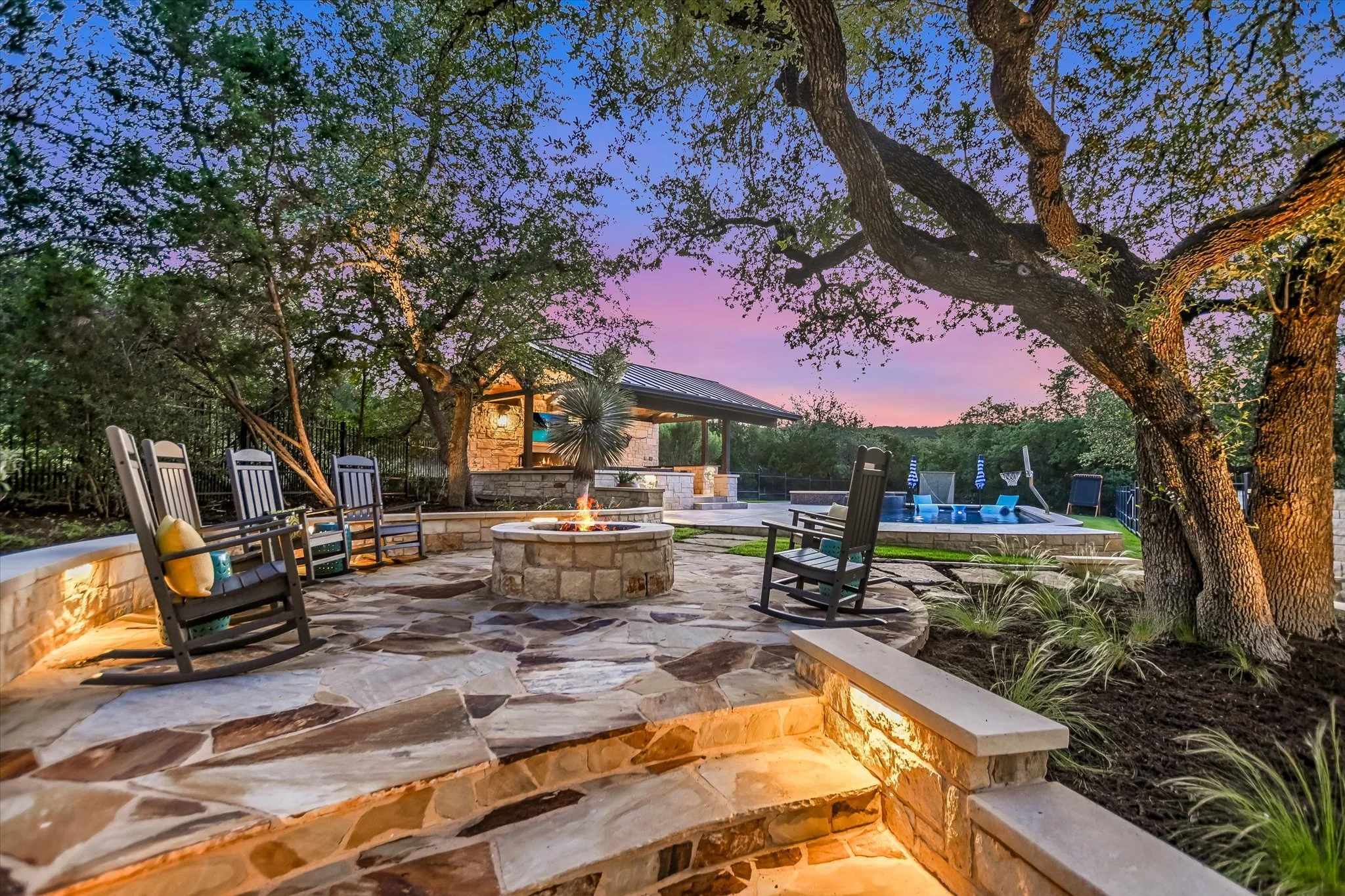 49-Fire Pit Twilight.jpg