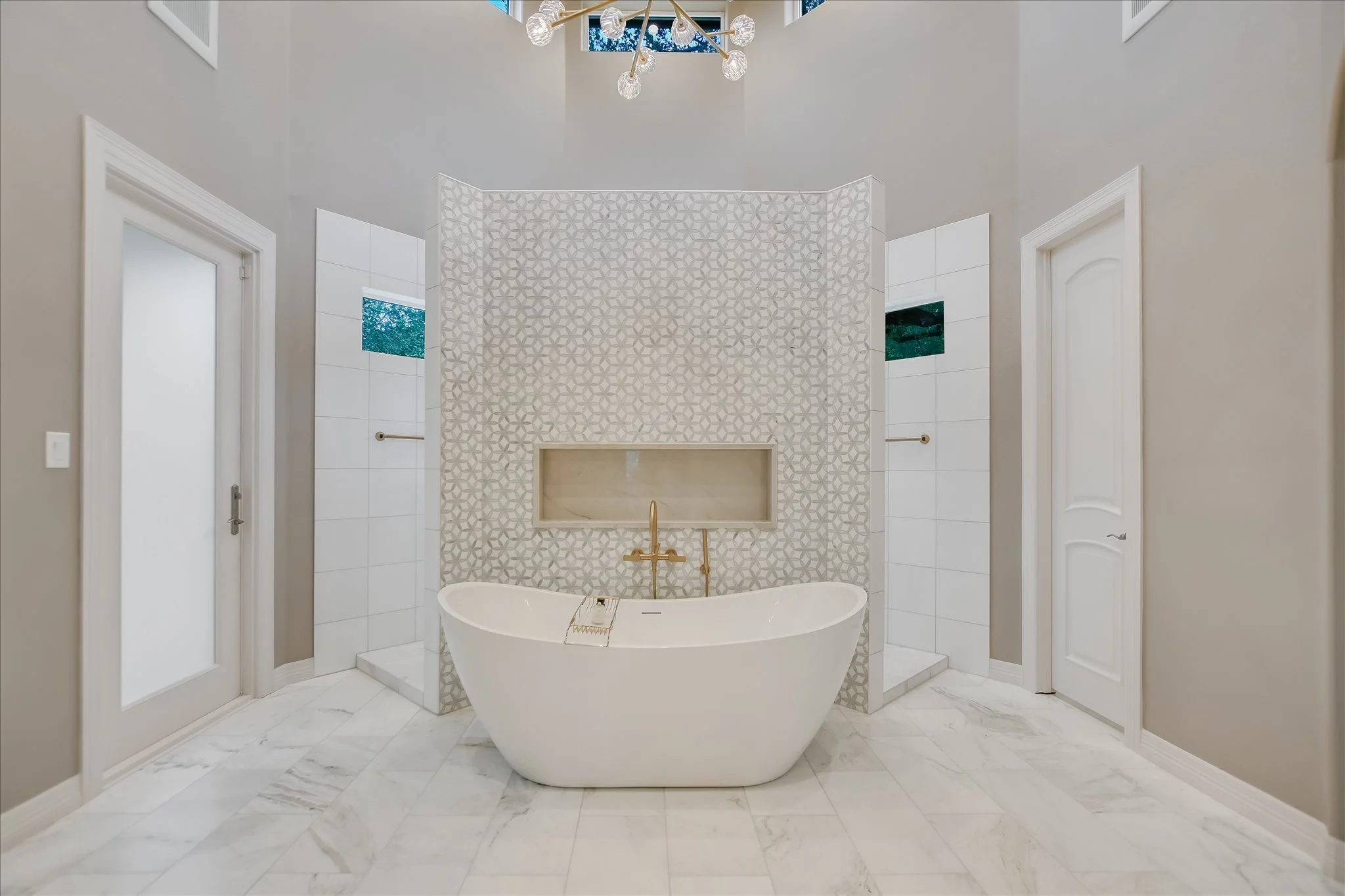 78-Prmary Bathroom 6.jpg