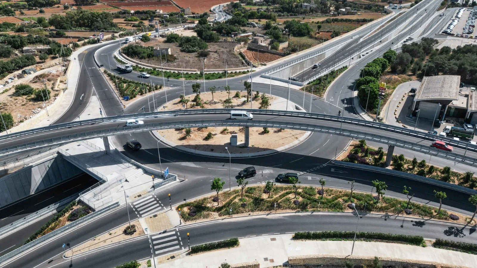 Construction of an Underpass and Overpass at the Civil Aviation Roundabout (Node WA24)