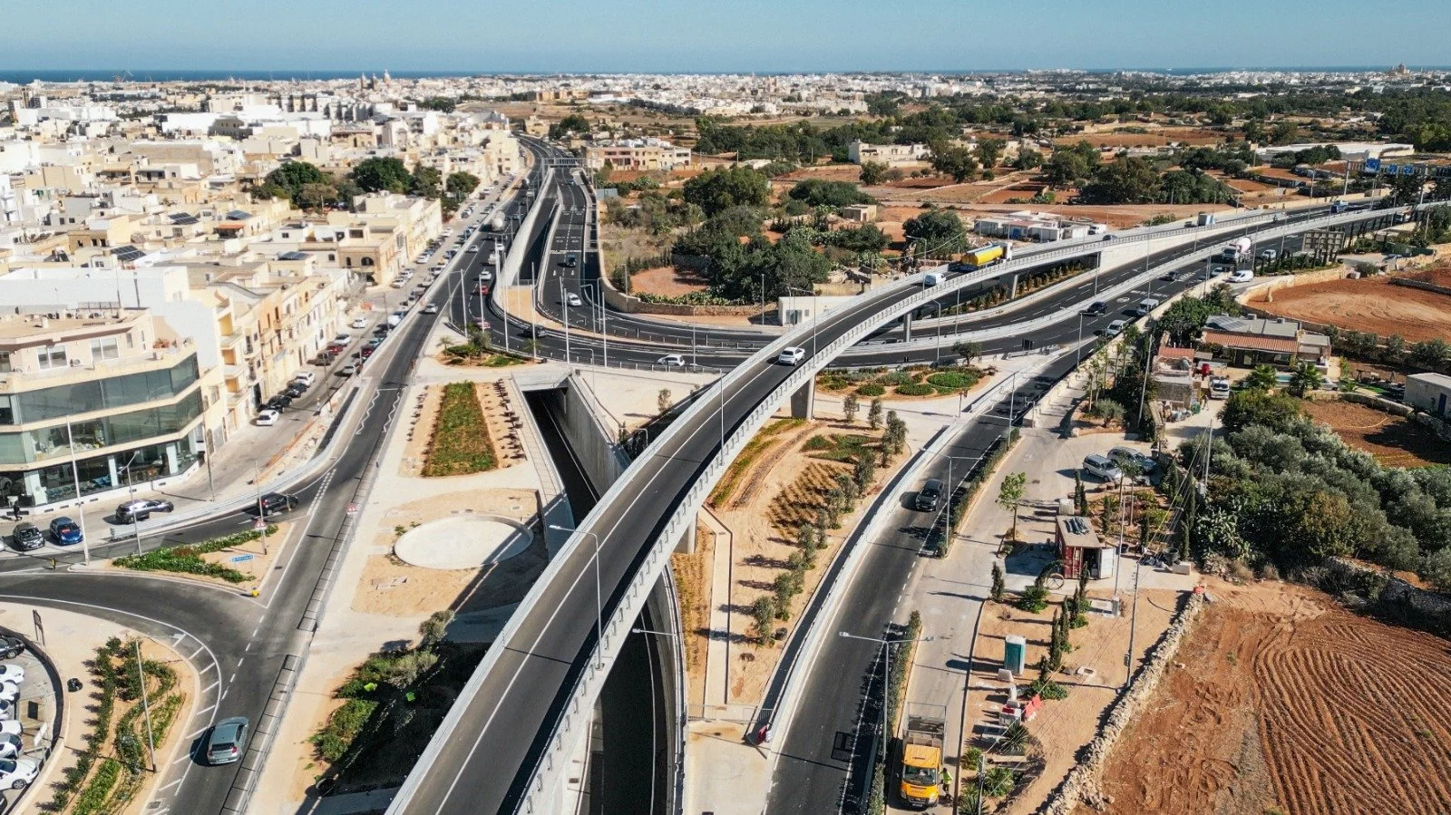 Construction of an Underpass and Overpass at the Roundabout Junction Node WA23