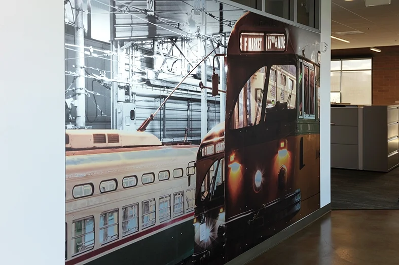The installations reflect the culture of the company: integrating precision, safety and solid engineering in a chaotic urban environment. Graphic design: Bytehaus. Fabrication: Group Delphi