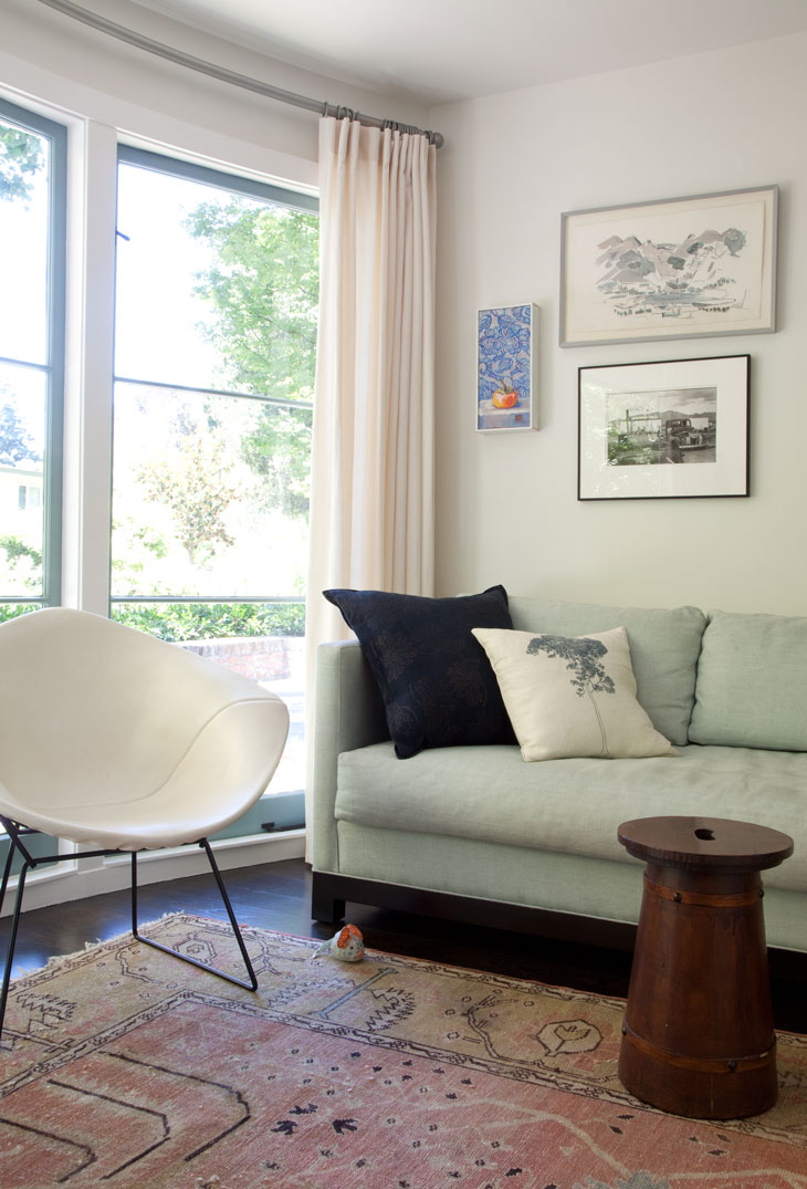 The family room. Photography: Leslie Williamson (Copy)