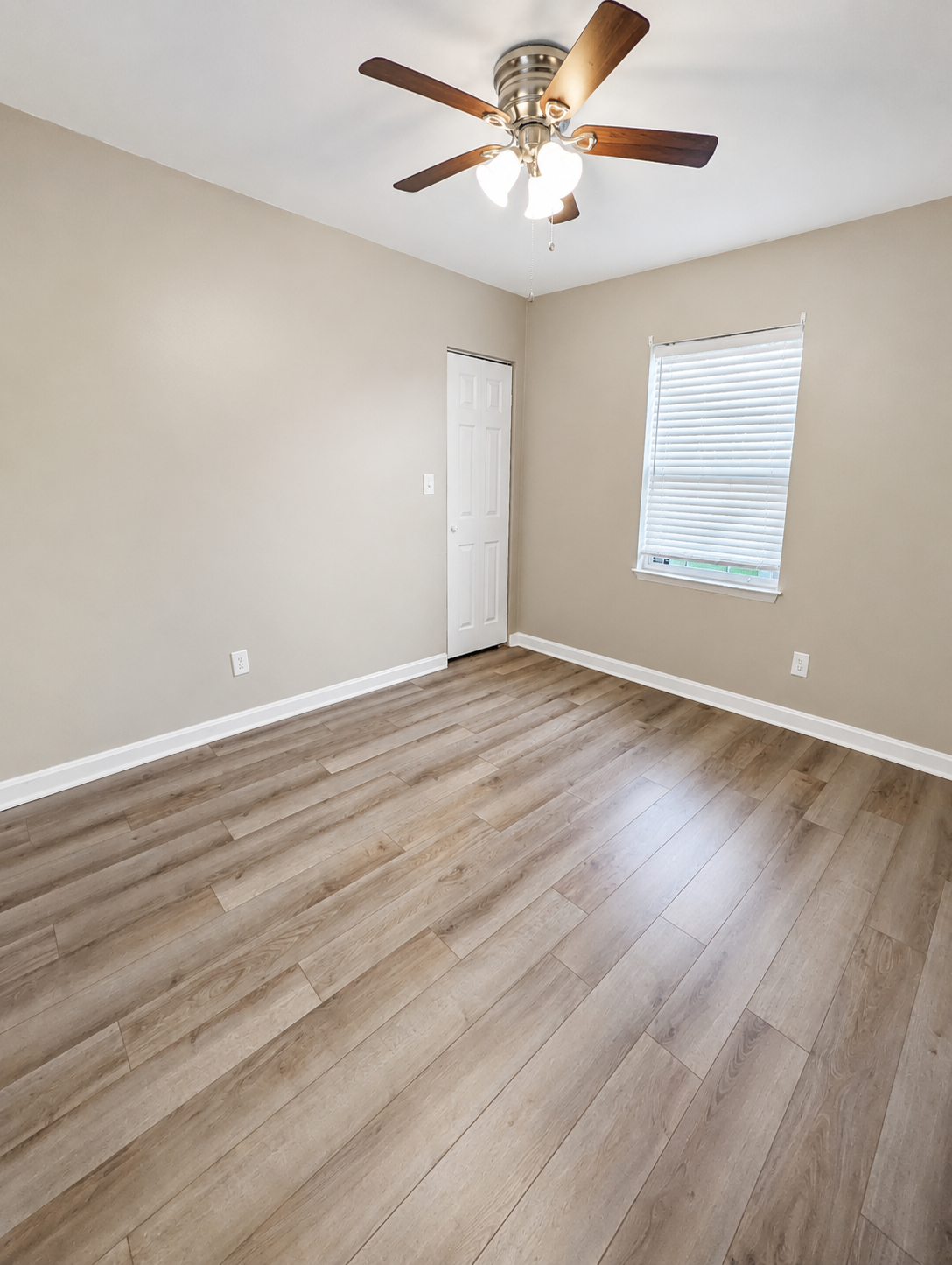 Room Delta