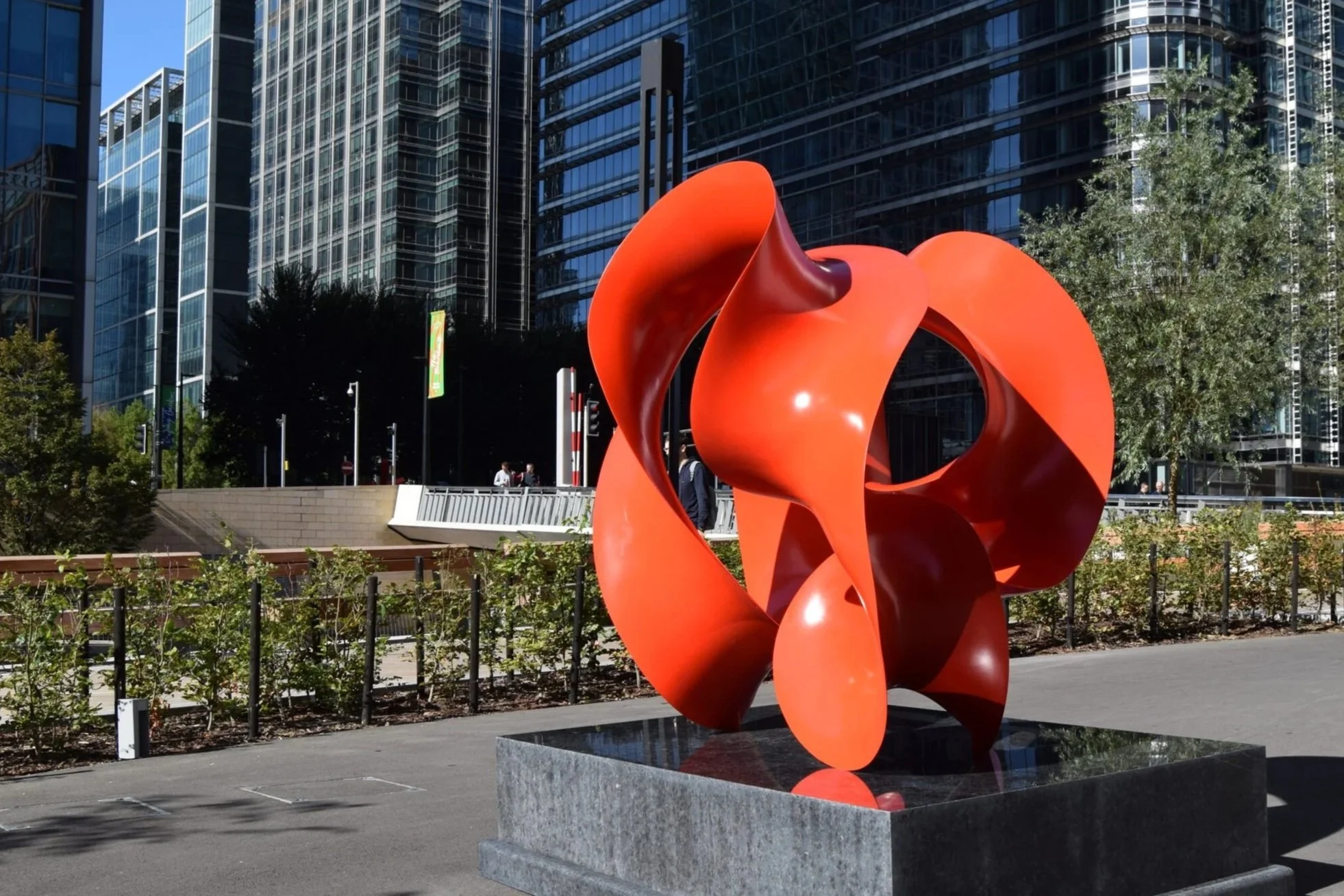 Sculpture in Canary Wharf