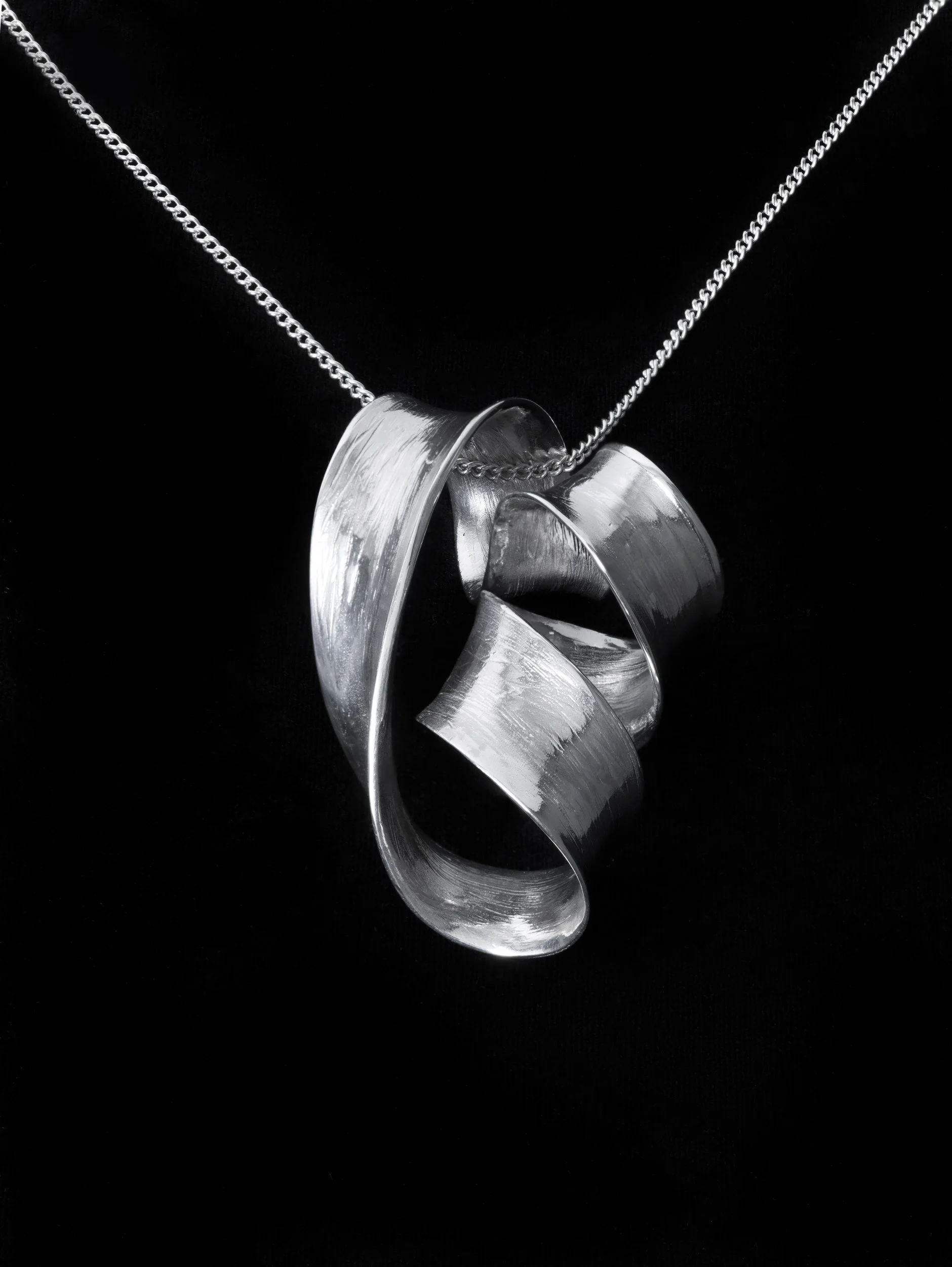 Pendant, unique *
