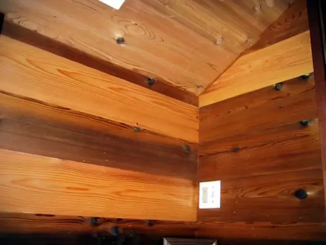 reclaimed-wood-lumber-siding-paneling-western-red-cedar-001.jpg.webp