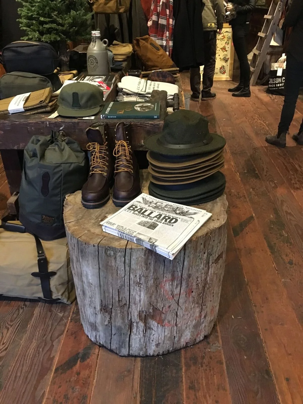 Filson-Ballard-Old-Patina-Floor_preview.jpg