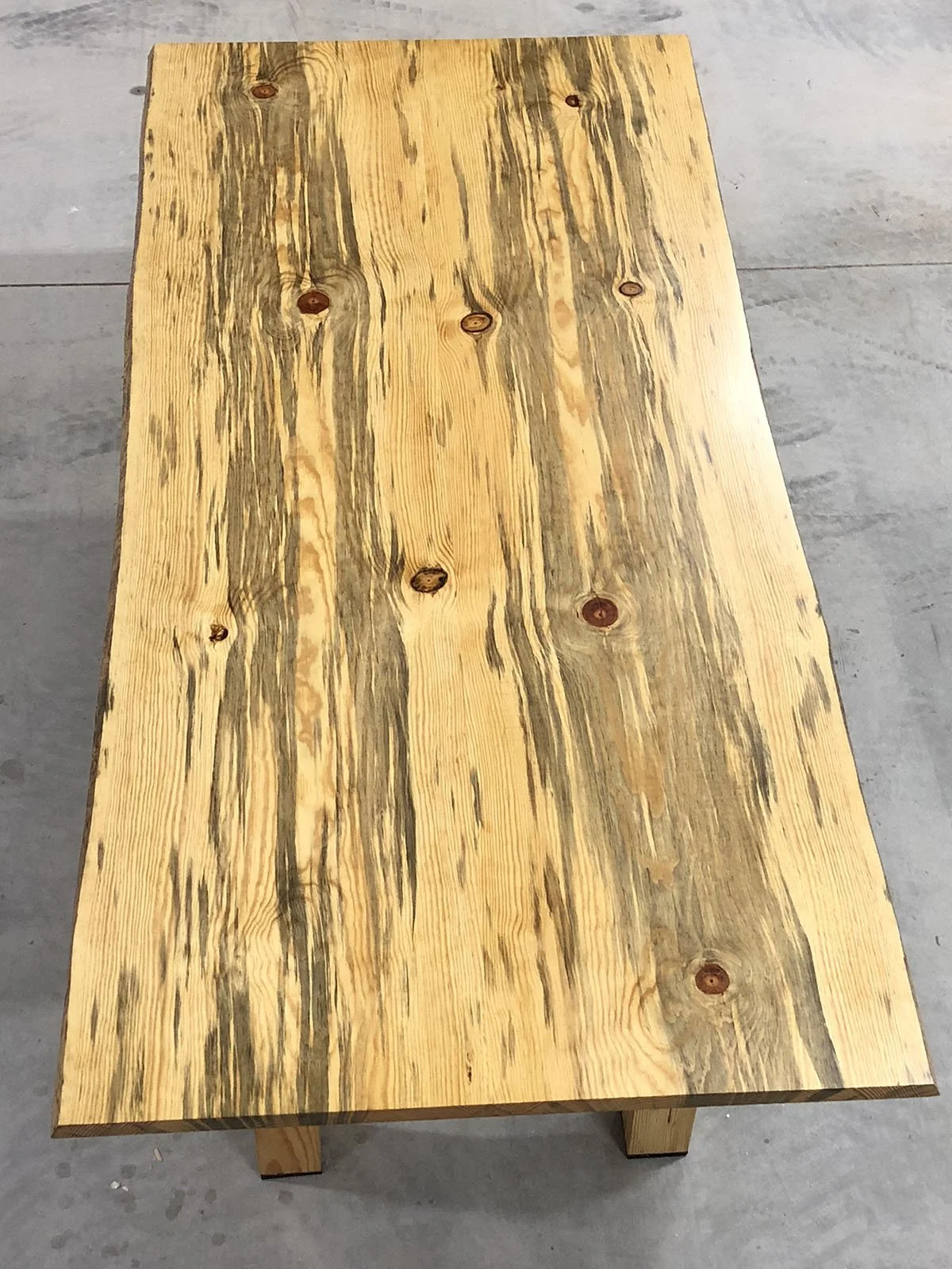 blue_pine_slab_table_2.jpg