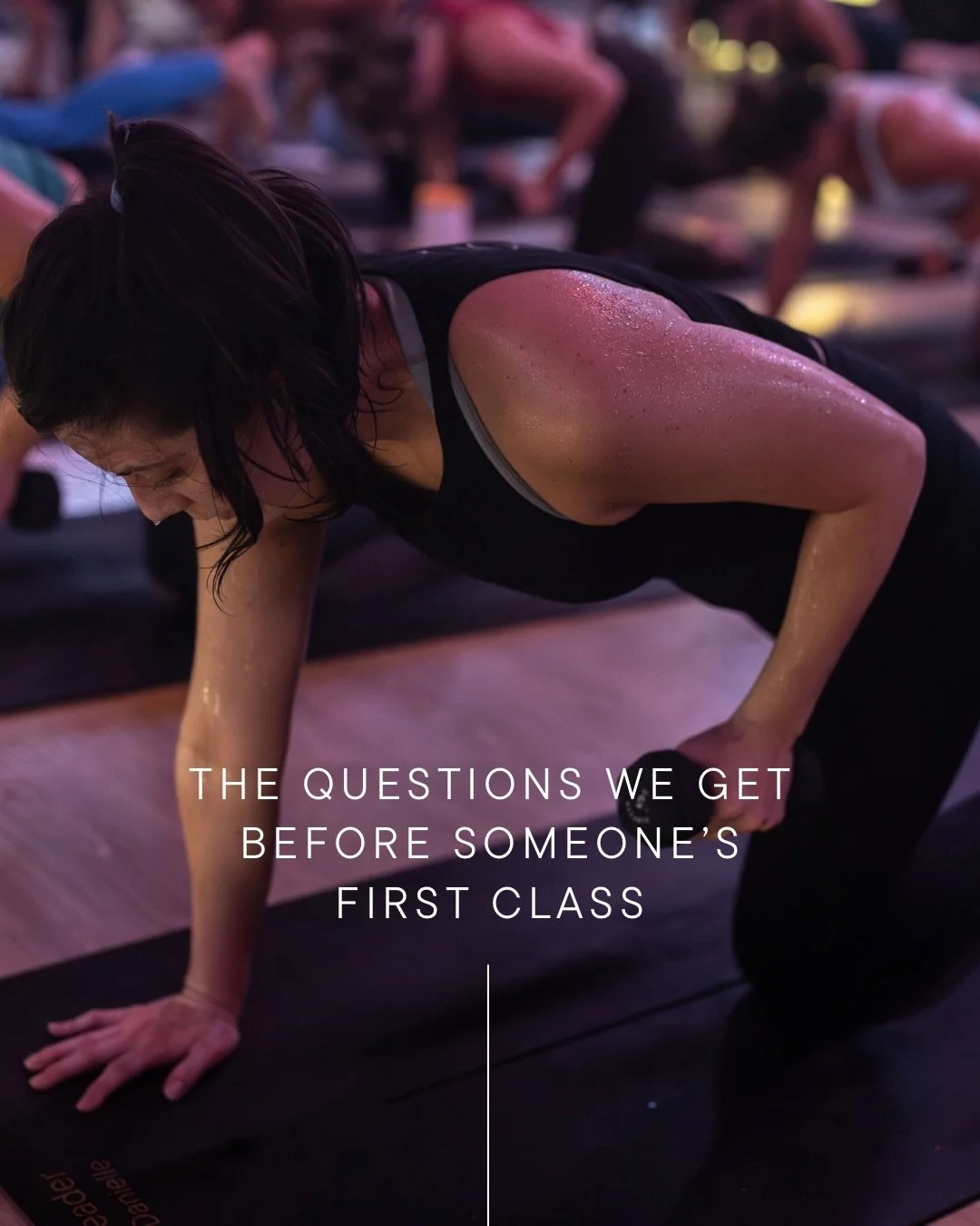 We love to sweat, but we don&rsquo;t sweat appearances&hellip;The time on your mat isn&rsquo;t about performance, it&rsquo;s about building the inner + outer strength and experiencing the release of movement. 🤍

Click the link in bio to book your co