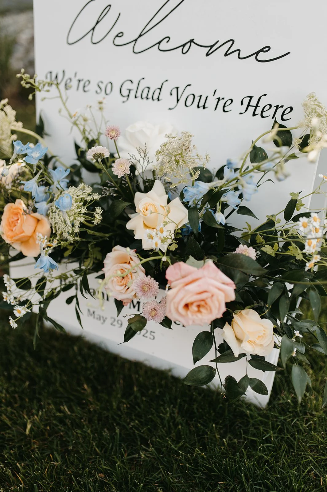 welcome flowers wedding nj.jpg