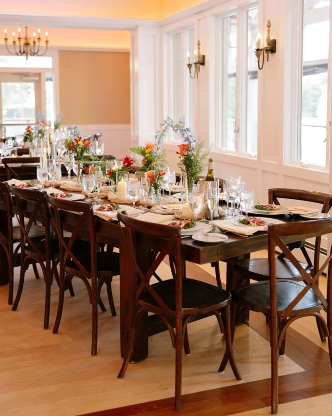 Photo: Alexandra Eveland   Reception  