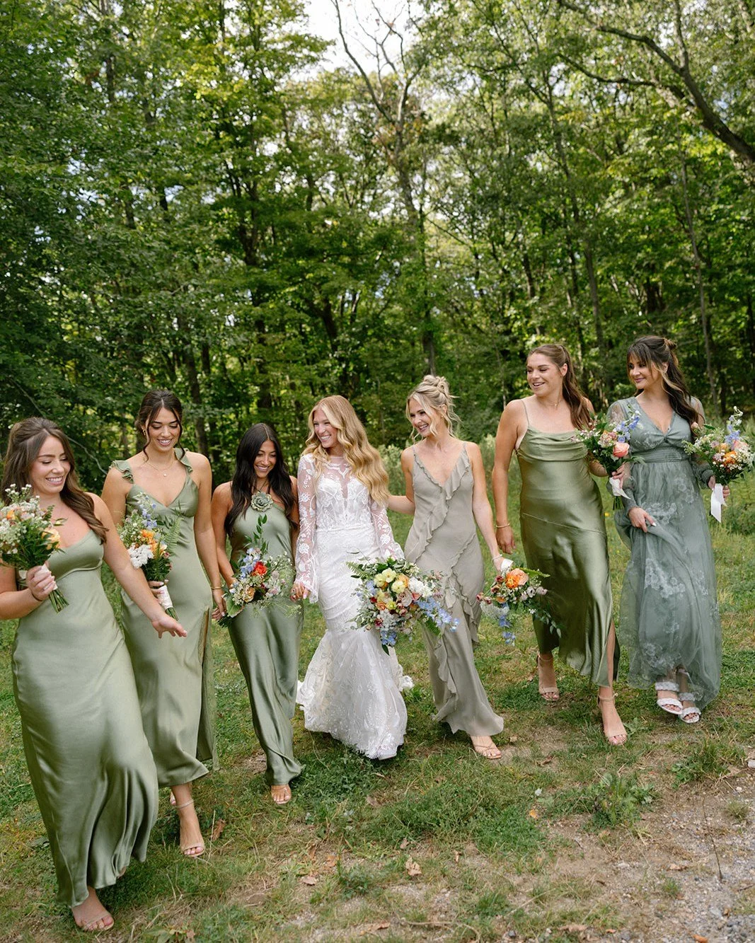 Photo: Alexandra Eveland   Bouquet, Bridesmaids  