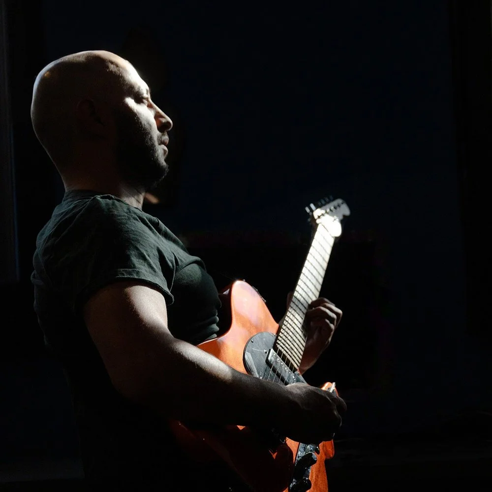 Daniel Reyes Llinás, guitar &amp; composer