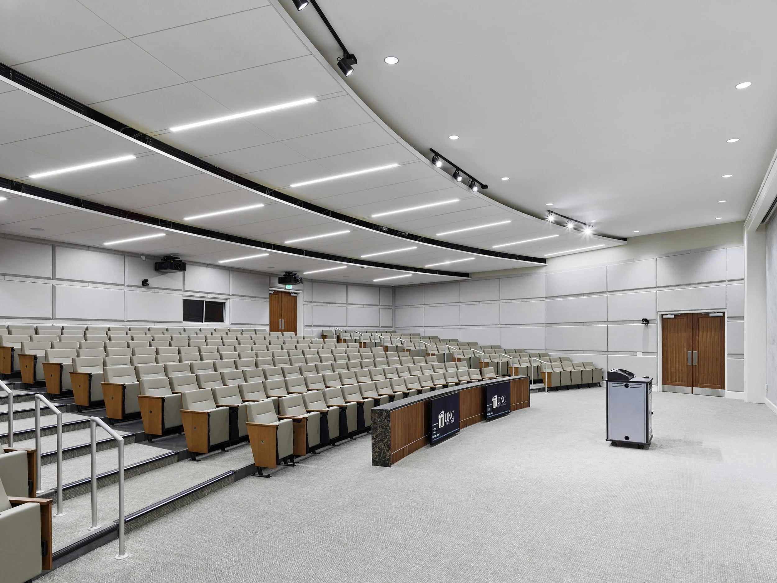 UNCP-Thomas-Hall_int-i-sm-scaled.jpg