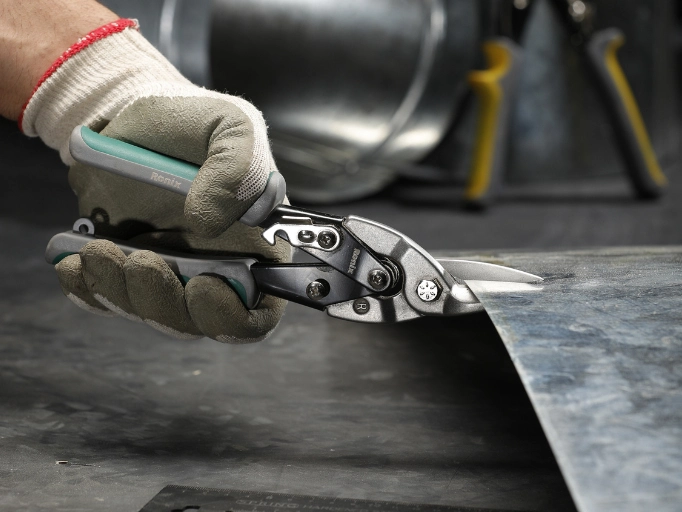 CUTTING TOOLS
