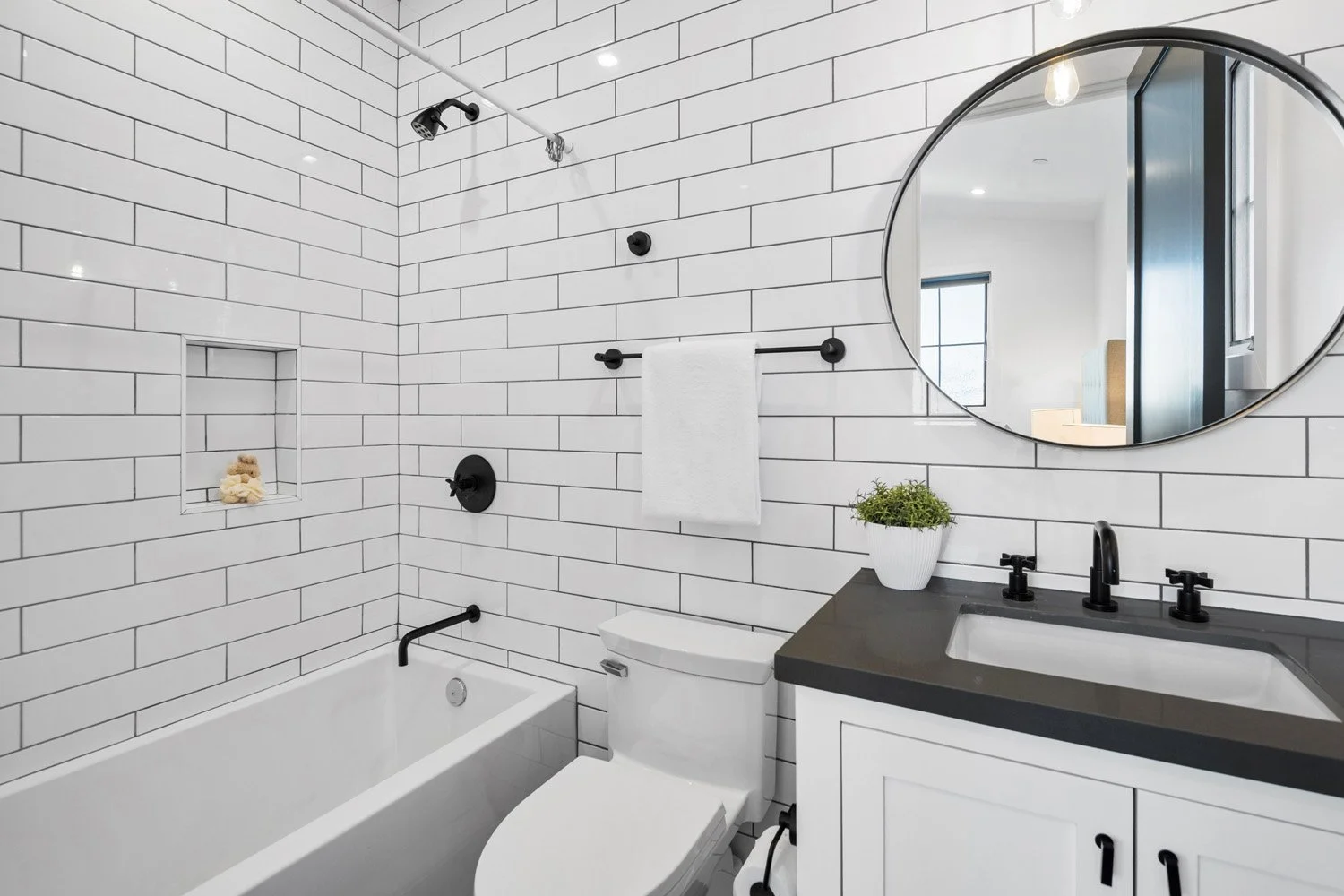 755  Stewart Ave 48.jpg