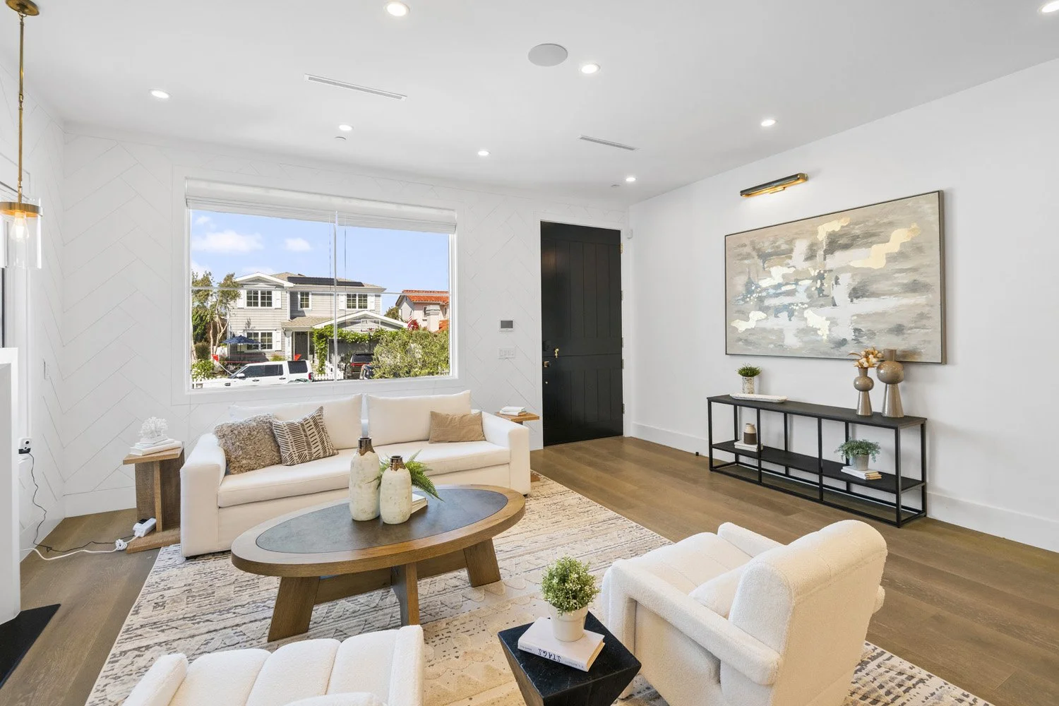 755 Stewart Ave 11.jpg