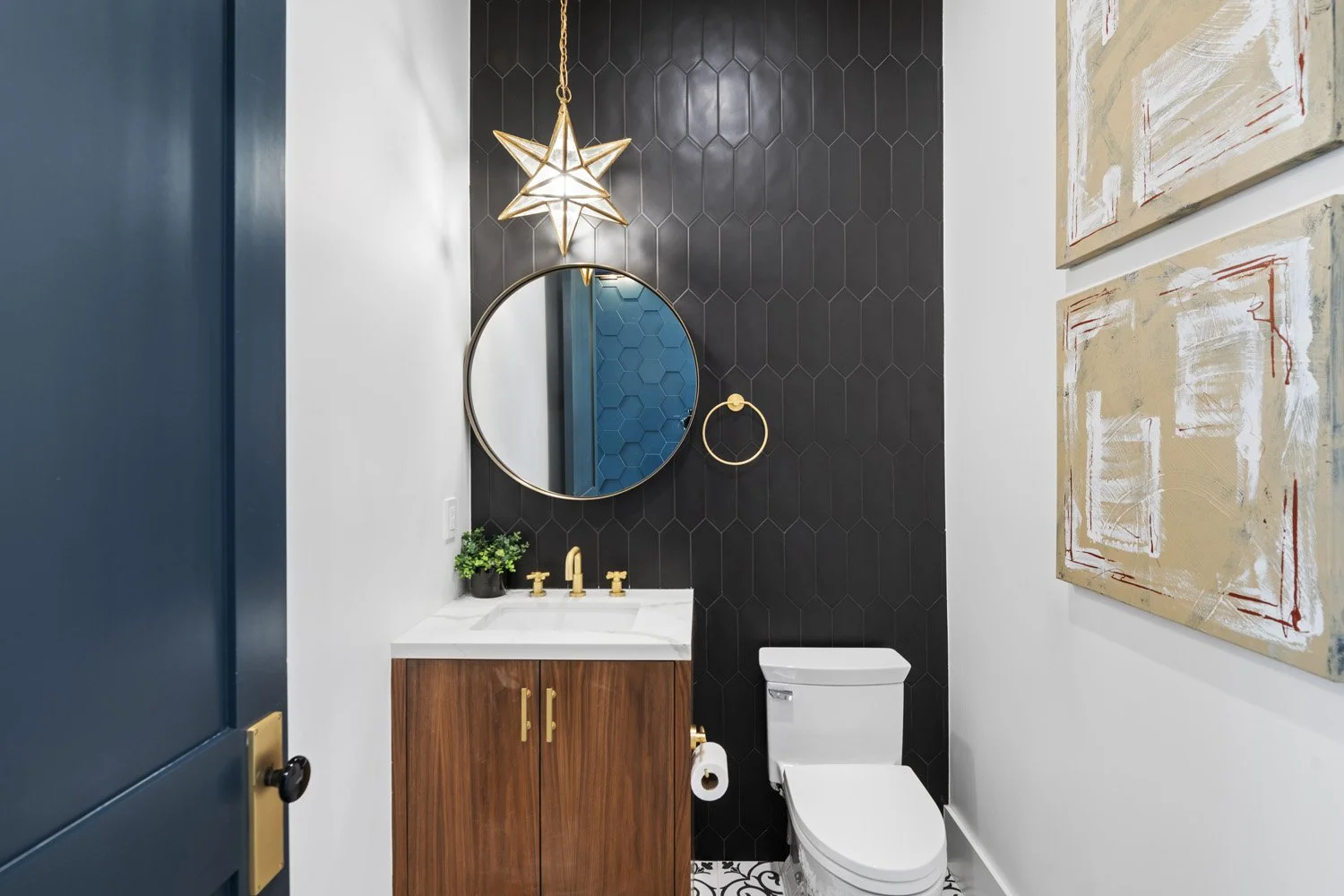 755 Stewart Ave 20.jpg