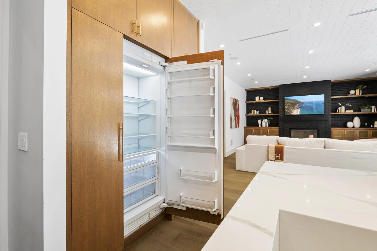 755 Stewart Ave 28.jpg