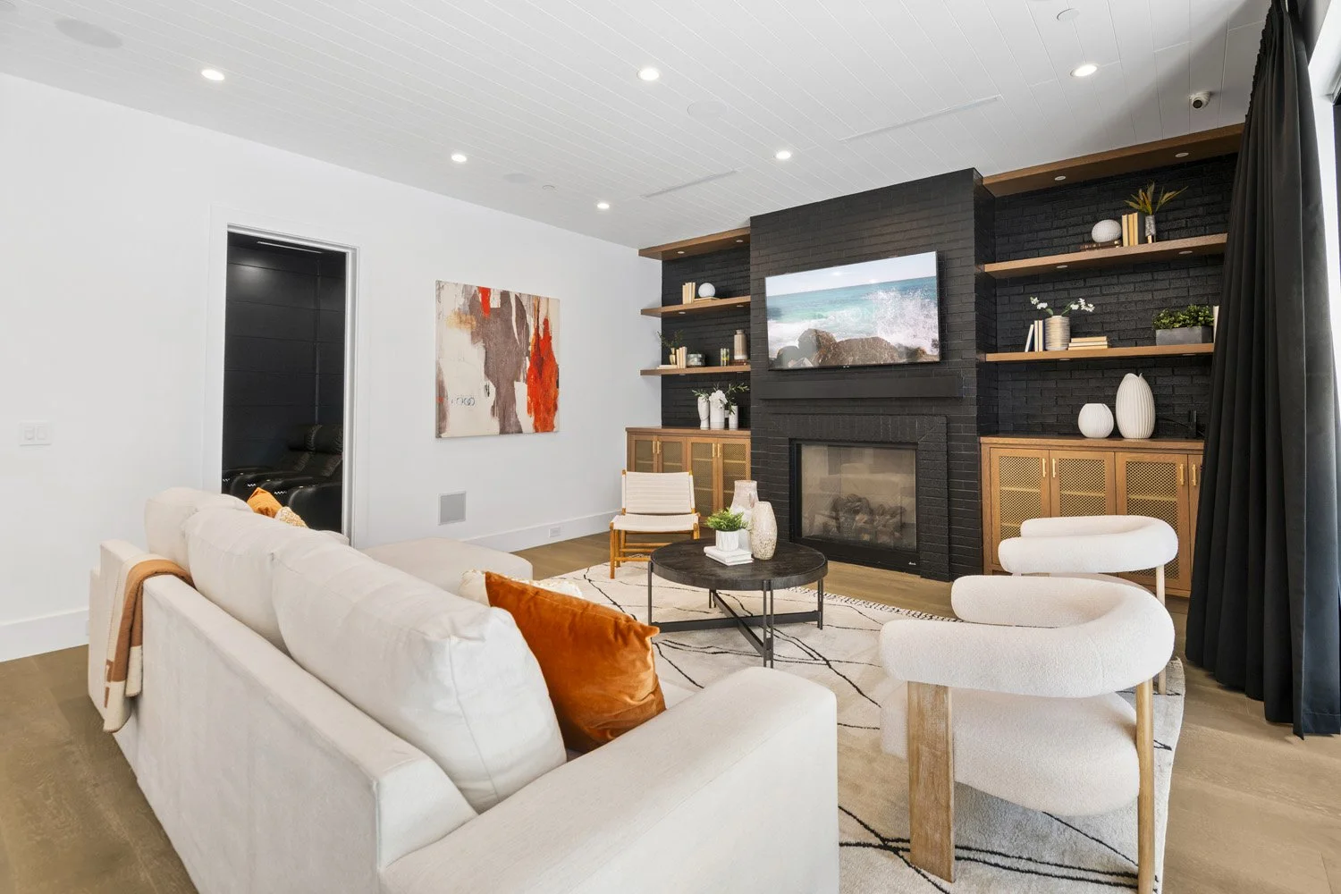 755 Stewart Ave 30.jpg