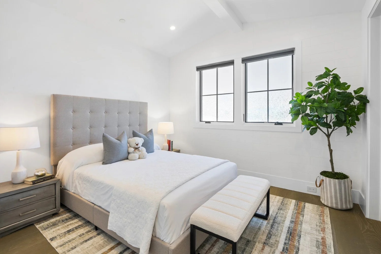 755 Stewart Ave 45.jpg