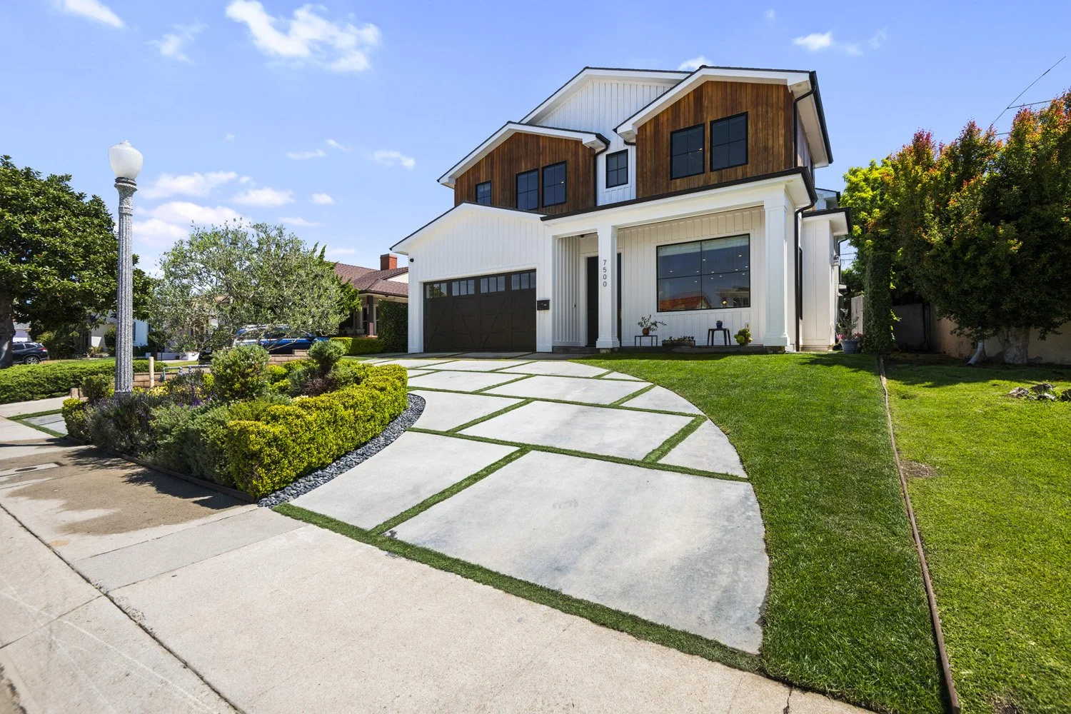 755  Stewart Ave 64.jpg