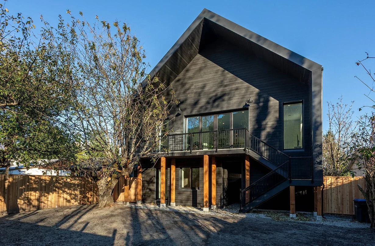 new construction passive house in Delaware with fiberglass windows
