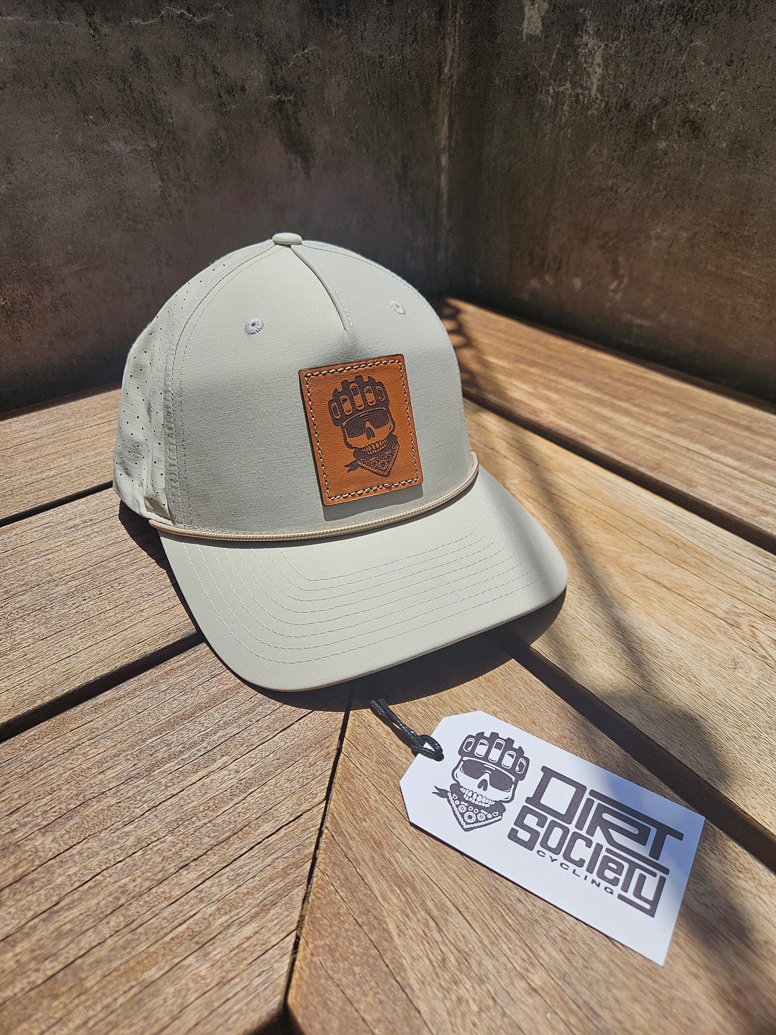 Performance Hat - Oakmilk