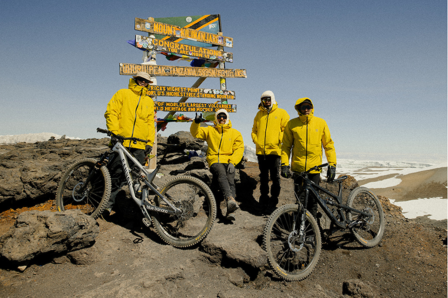 bicis kili manjaro .png