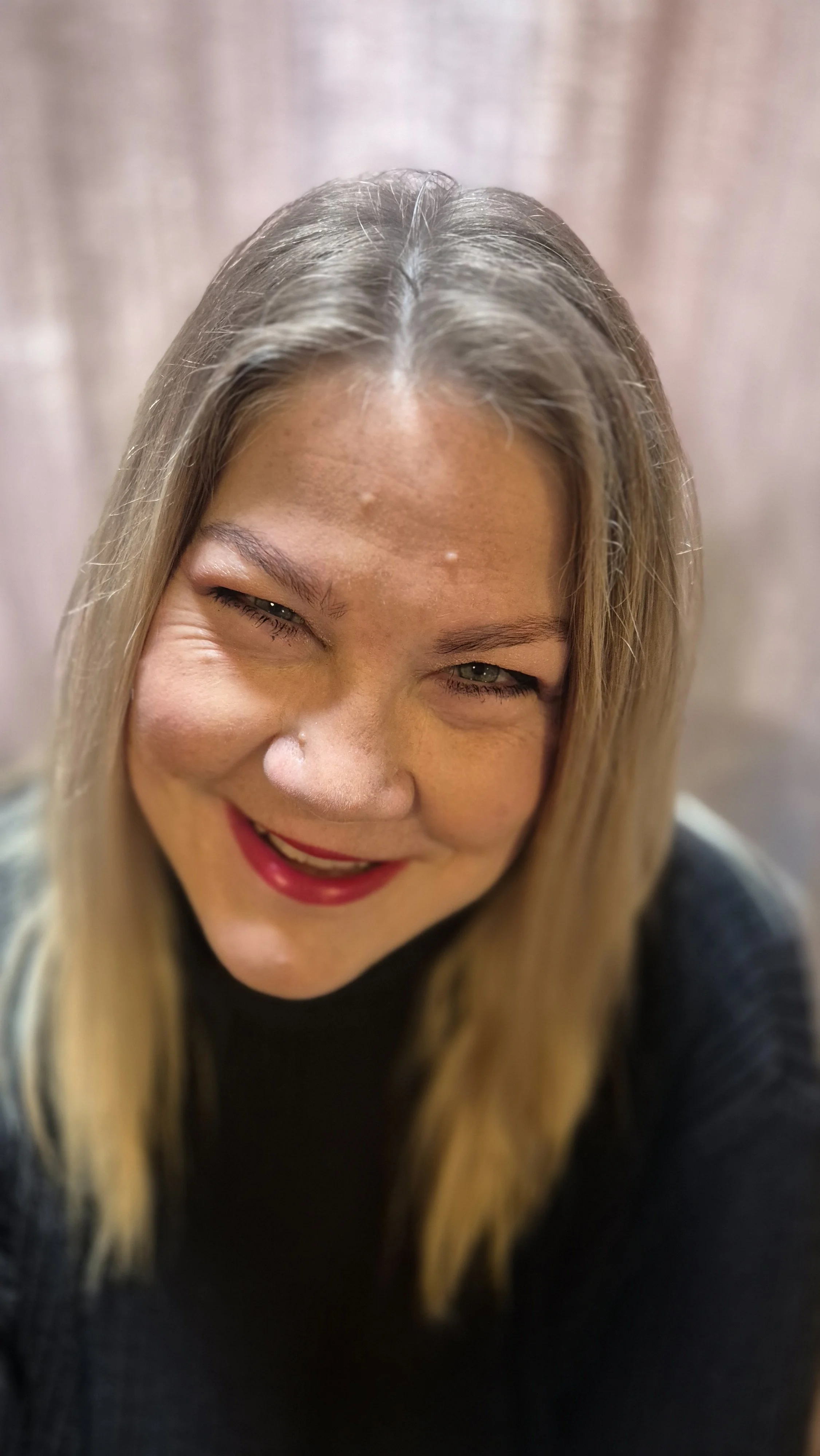 Picture of Susie Schwartz smiling