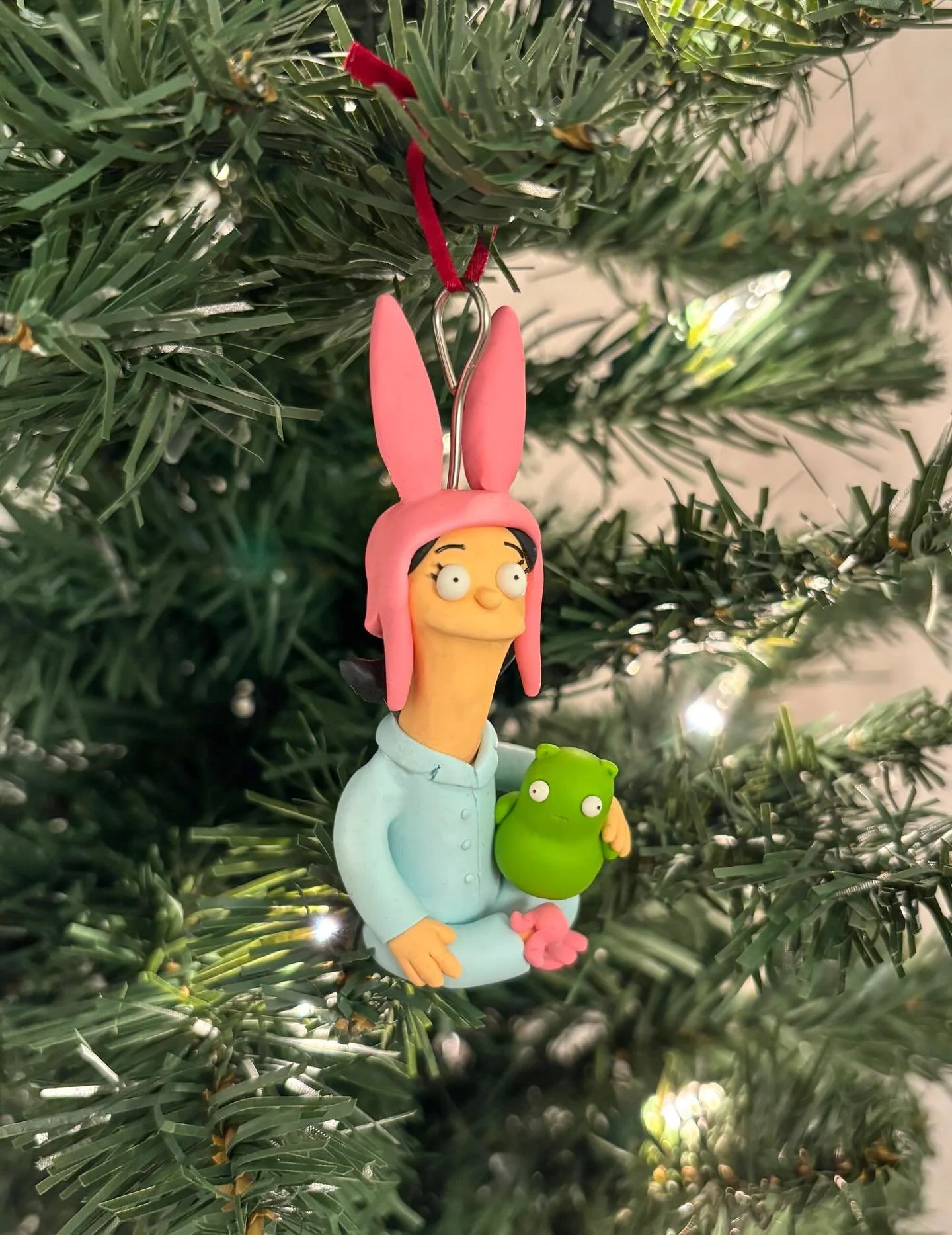 Next up is Louise in her pyjamas with Kuchi Kopi. Gotta love those bunny slippers 🐰