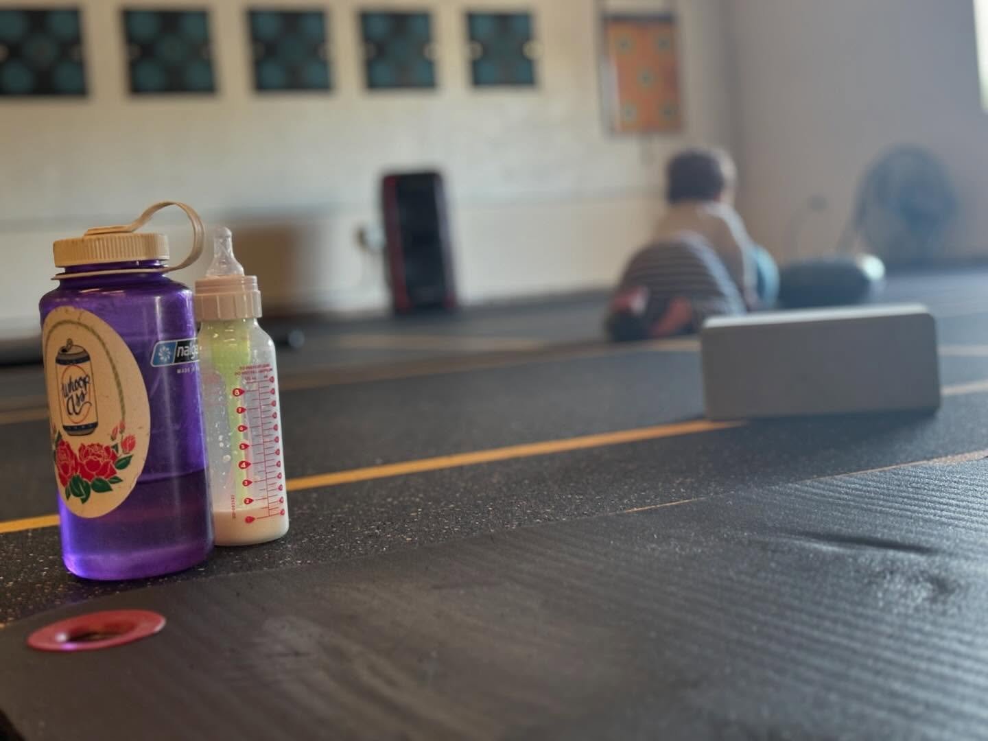 M/W/F - Postnatal Strength Training - 11:10am - 12:00pm Come check it out! Your first class is free99, babyyy! Link in bio!