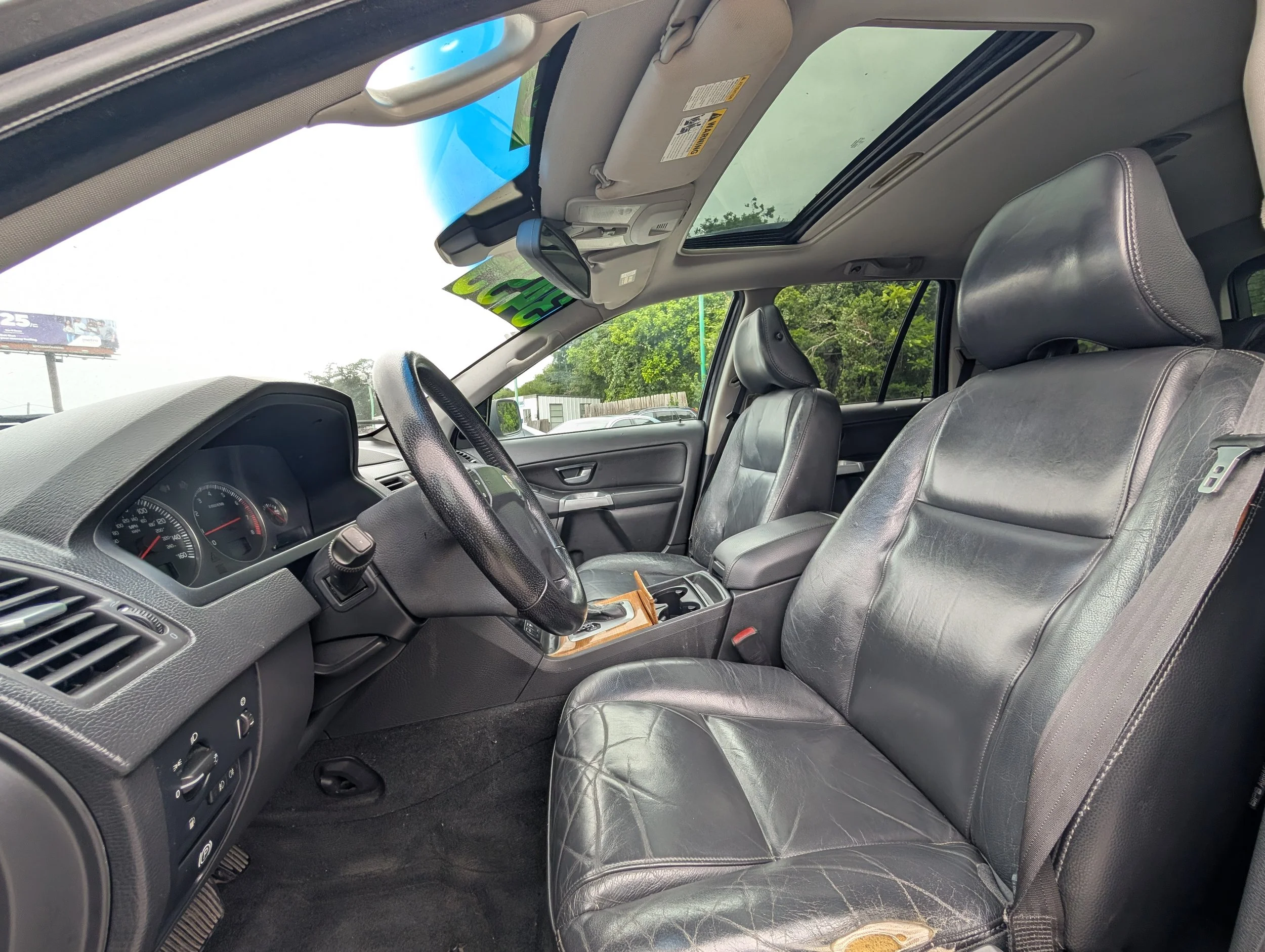 2005 Volvo XC90 $3295
